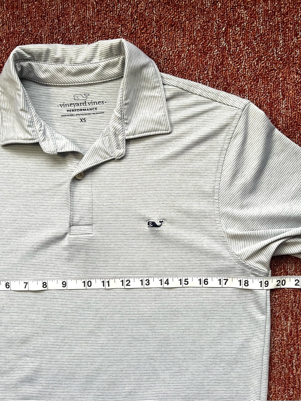Men's Vineyard Vines Light Gray w/White stripes Performance Polo Shirt - XS - Picture 4 of 7
